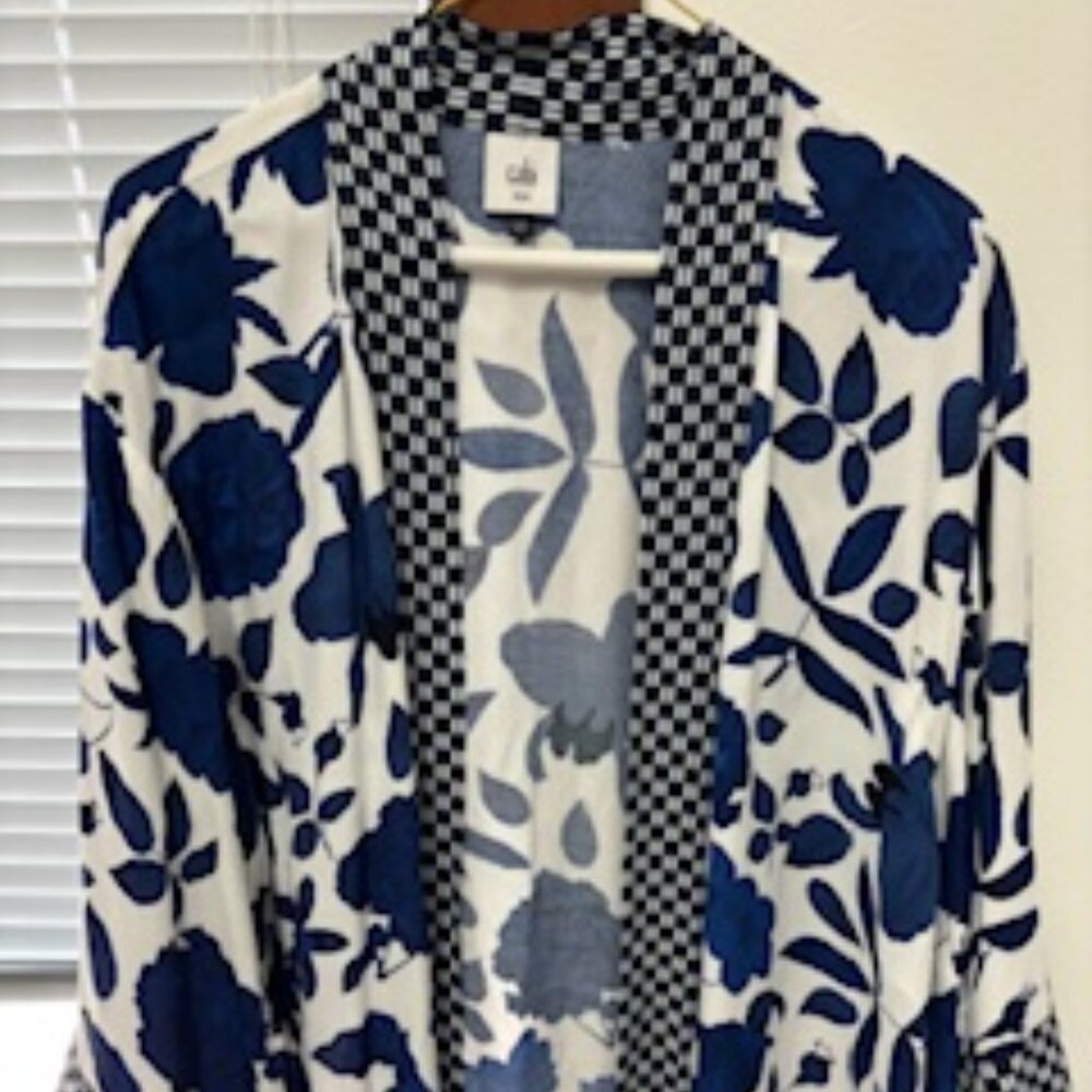 CAbi wide-sleeved Botanical Kimono